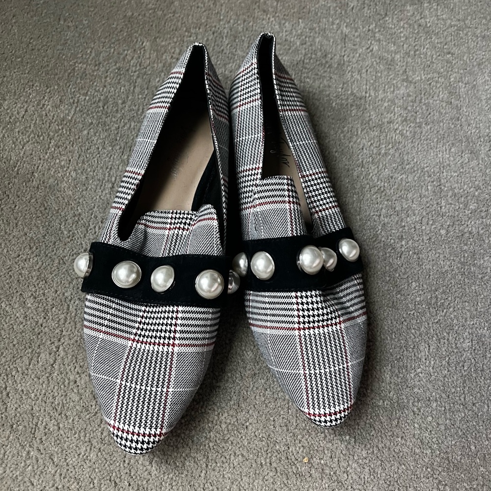 Lord & Taylor Grey Plaid Flats - 6